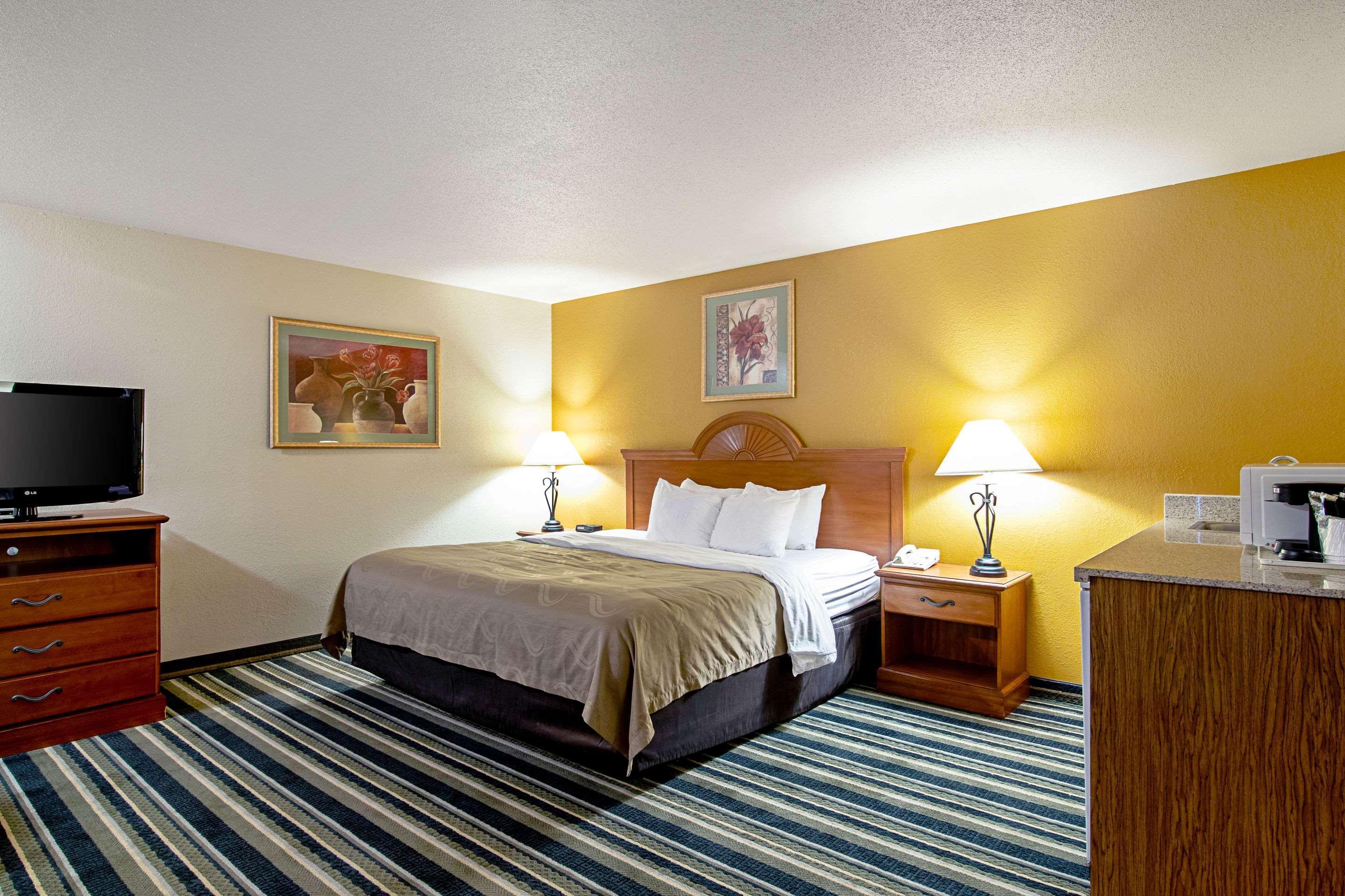Quality Inn Huron Ngoại thất bức ảnh