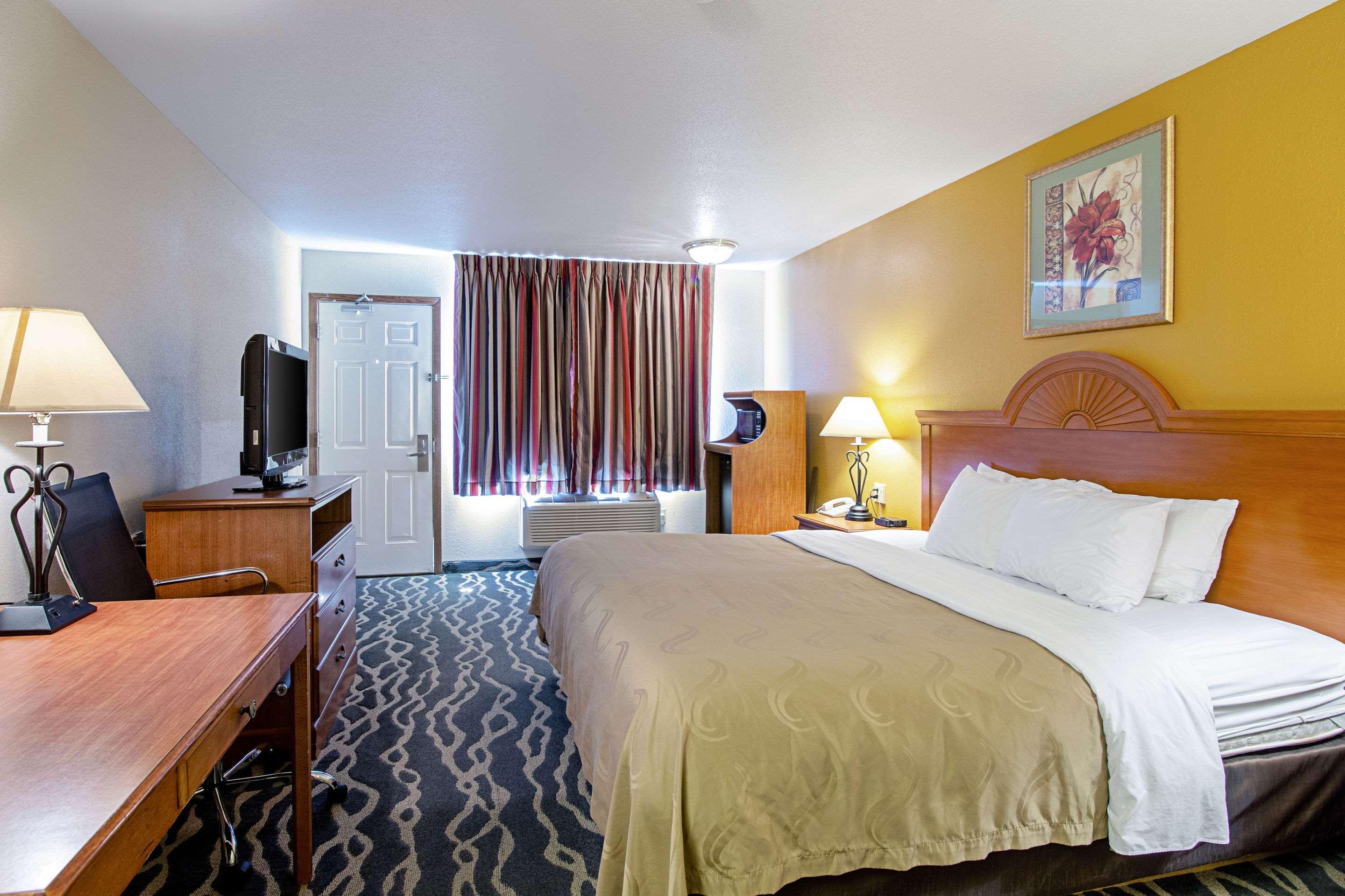 Quality Inn Huron Ngoại thất bức ảnh