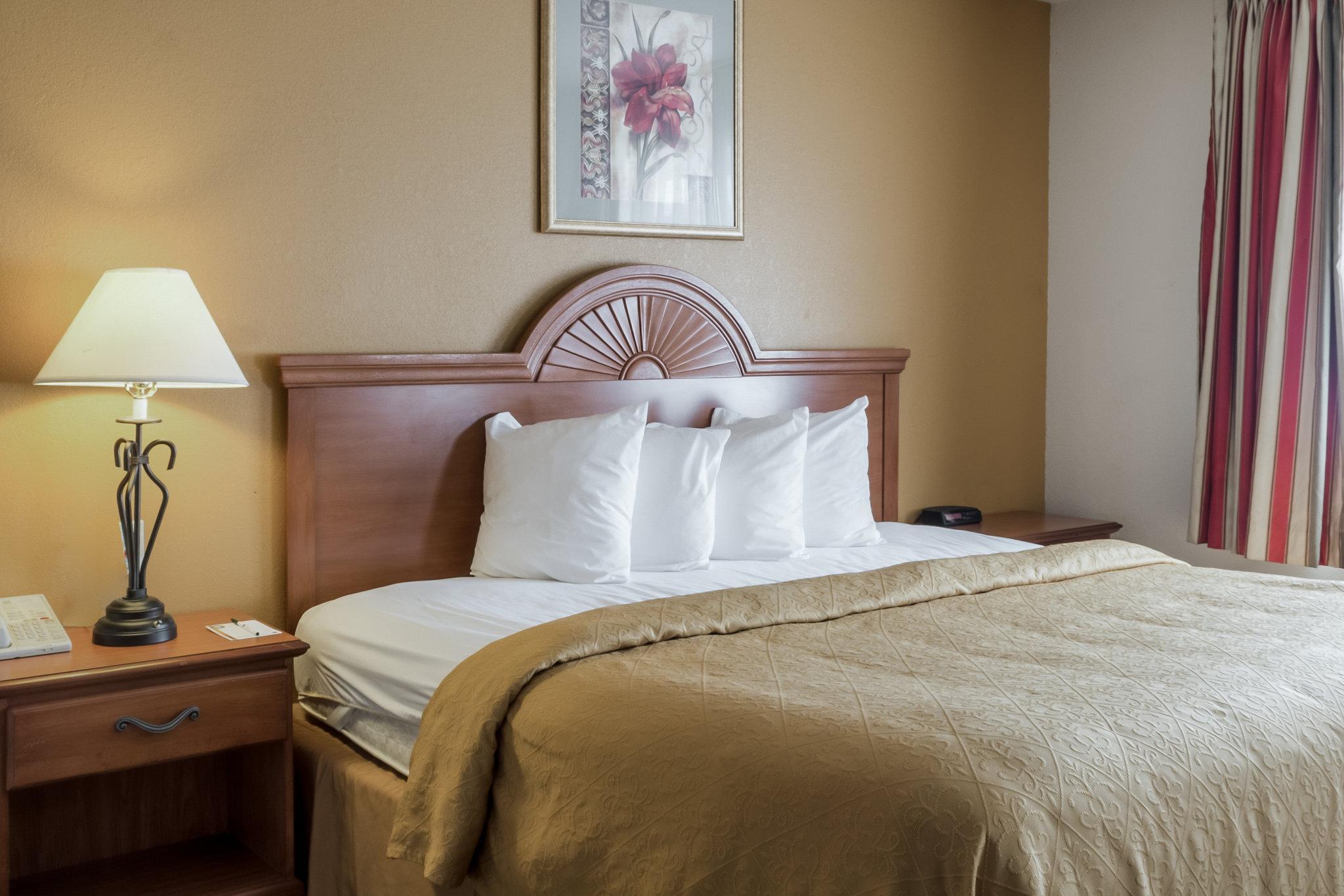 Quality Inn Huron Ngoại thất bức ảnh