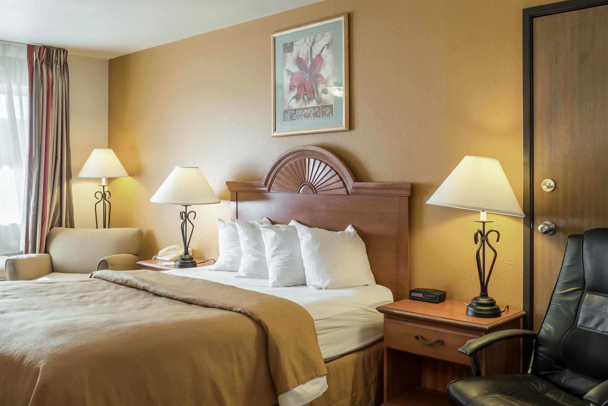 Quality Inn Huron Ngoại thất bức ảnh