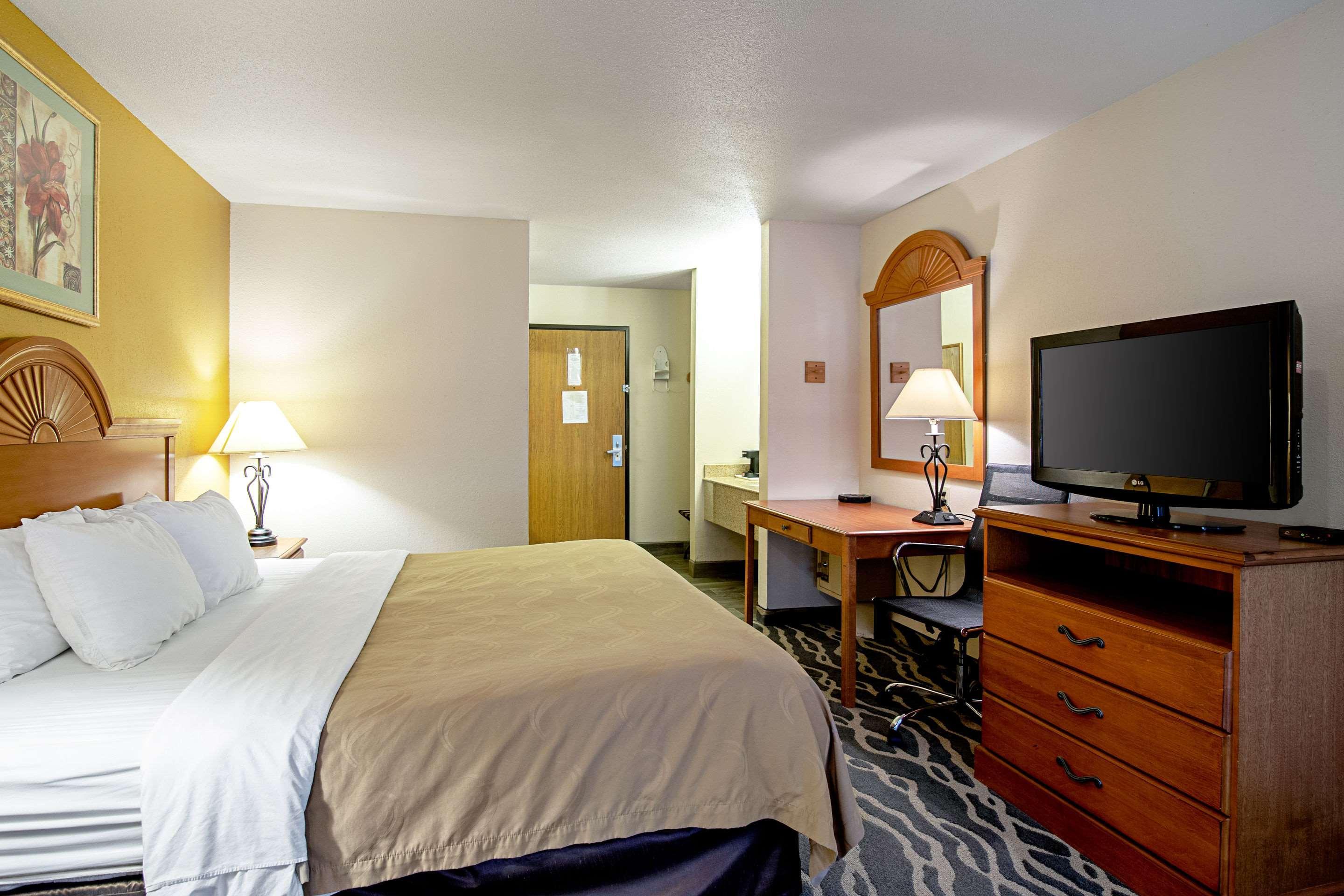 Quality Inn Huron Ngoại thất bức ảnh