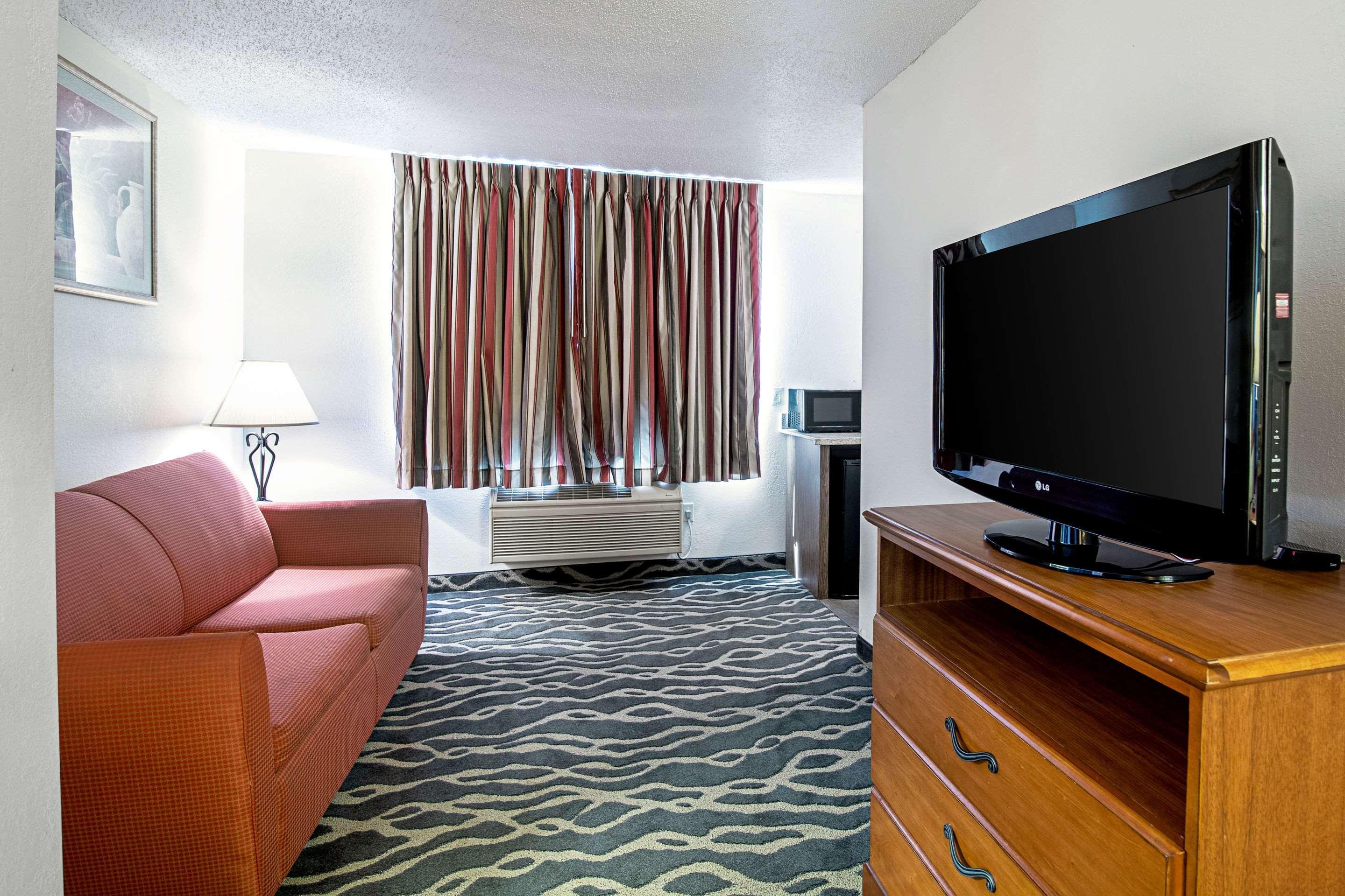 Quality Inn Huron Ngoại thất bức ảnh