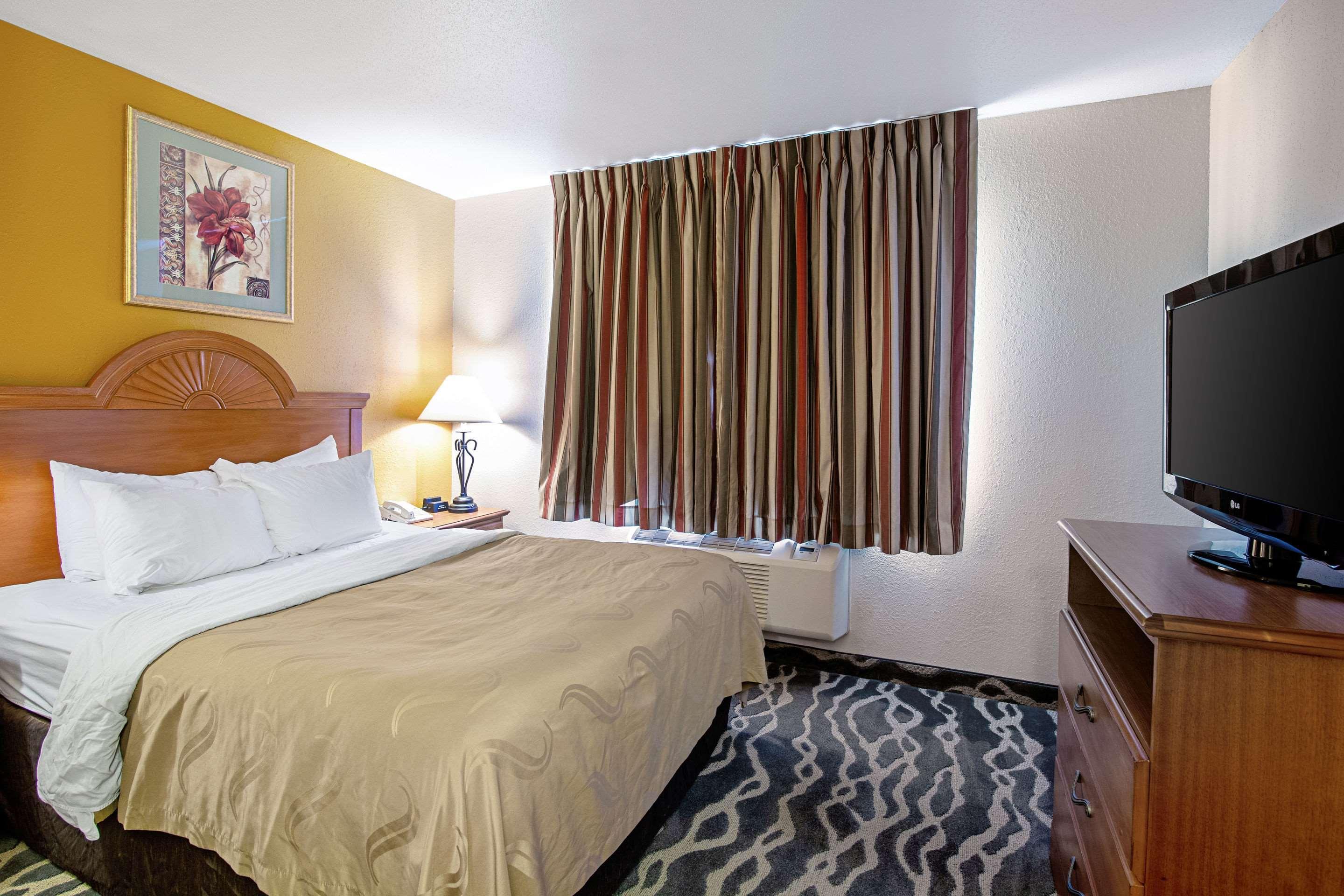 Quality Inn Huron Ngoại thất bức ảnh